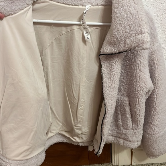 Never worn but took off the tags. In perfect condition with zero flaws - Picture 4 of 5